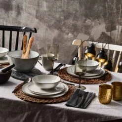 Service HENLEY (16 éléments) -Butlers 1000332765 220215 024 MOOD DETAILS P000000001000332765 mood