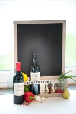 Moulin à Poivre WINE -Butlers 1000337013 230905 025 MOOD DETAILS P000000001000337013 mood