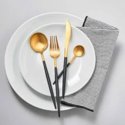 Couverts STILETTO (16 éléments) -Butlers 1000337794 220225 021 MOOD DETAILS P000000001000337794 mood