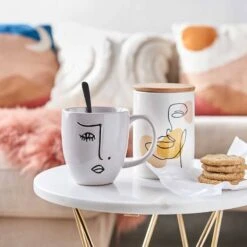 Butlers -Butlers 1000338704 220721 020 MOOD DETAILS P000000001000338704 mood