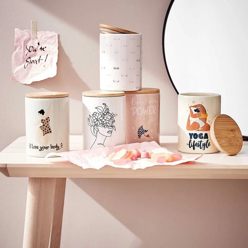 Boîte Line Art QUEEN IT II 4 Boîte Line Art QUEEN IT II – Image 2