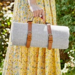 Nappe Pique-nique WANDERLUST 16 Nappe Pique-nique WANDERLUST -Butlers 1000343694 220401 021 MOOD DETAILS P000000001000343694 mood