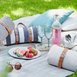 Nappe Pique-nique WANDERLUST 21 Nappe Pique-nique WANDERLUST -Butlers 1000343696 220401 020 MOOD DETAILS P000000001000343696 mood