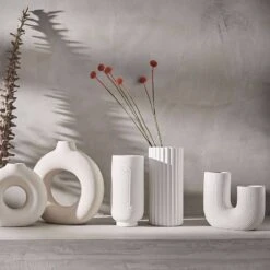 Vase TUBE -Butlers 1000379974 230323 022 MOOD DETAILS P000000001000379974 mood