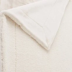 Couverture TODDY -Butlers 1000399342 230801 050 DETAILS P000000001000399342